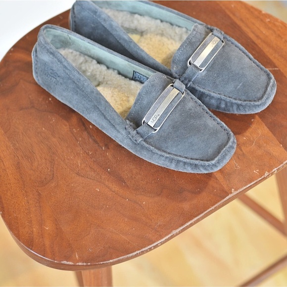 UGG Shoes - UGG Australia Gray Square Toe Suede Sherling Slip On Loafers Sz 7.5